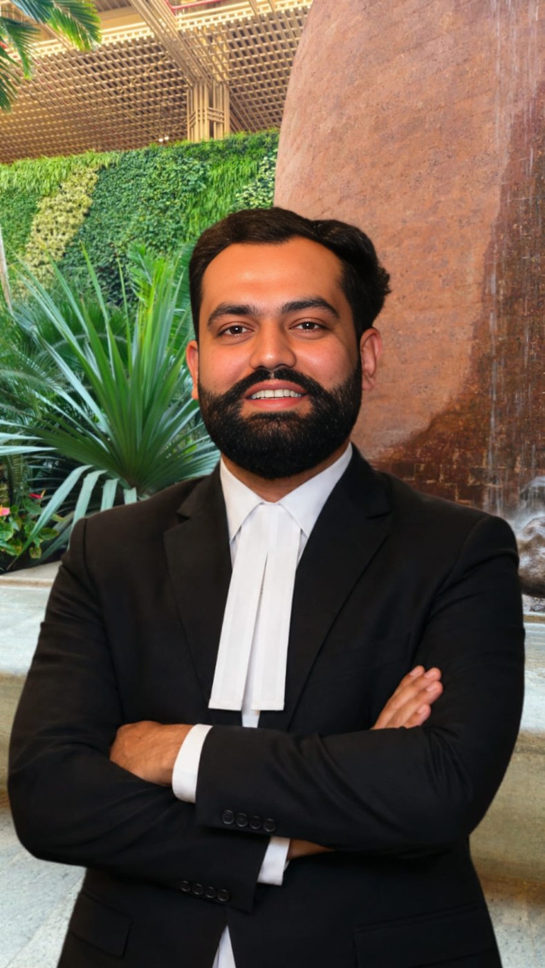 Lakshay Gahlot, Associate & Advocate at Apex Legis